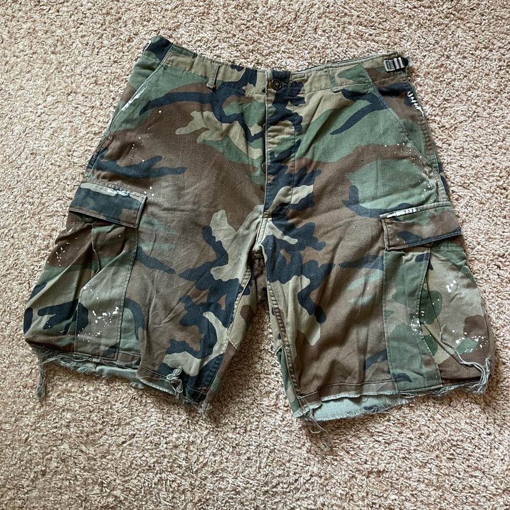 MNML LA Camo Cargo Shorts - Medium - Brand New